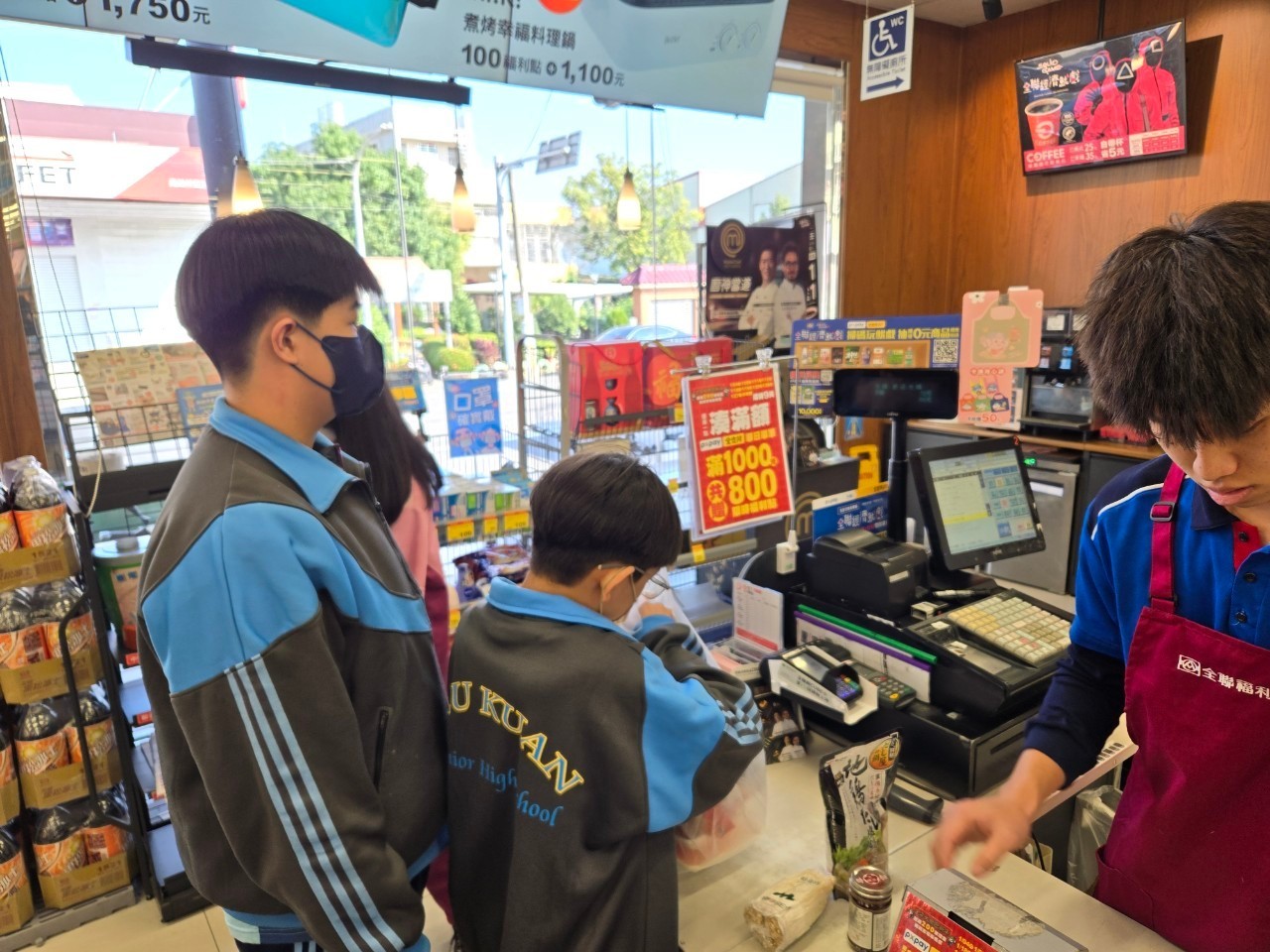 LINE_ALBUM_2025寒假雙語歡喜迎新年營隊_250210_12 - 複製 - 複製.jpg